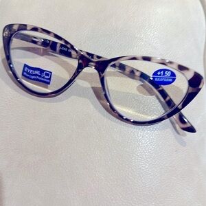Reading Glasses Cat Eye  +1.50 Blue Light Filter